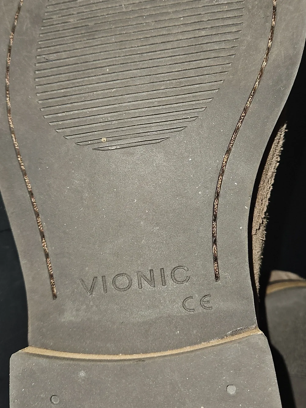 Vionic Men's Suede Lace-Up Oxfords in Taupe Brown Size 10.5